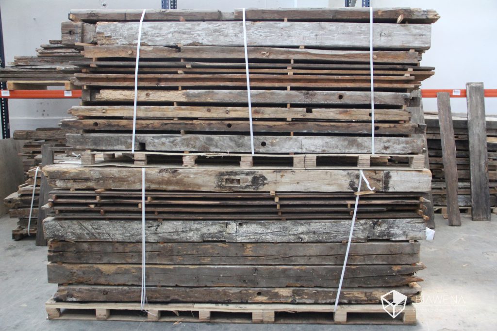 składowanie suszonego drewna