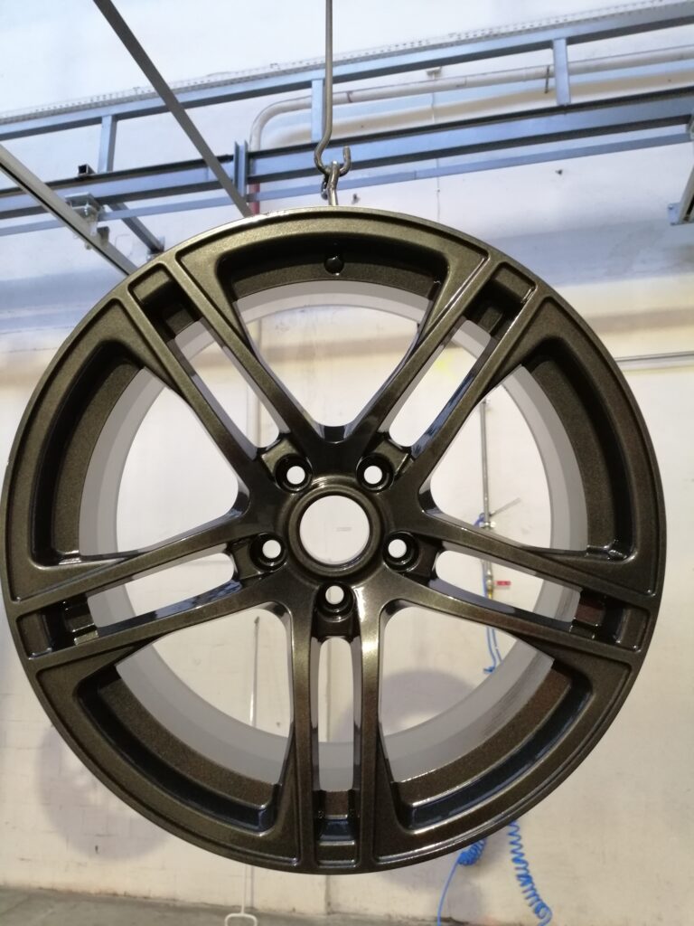 felga aluminiowa 18" malowana proszkowo - grafitowy metalik 2